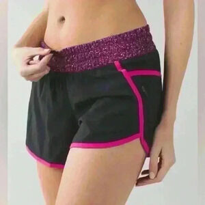Lululemon tracker short size 6